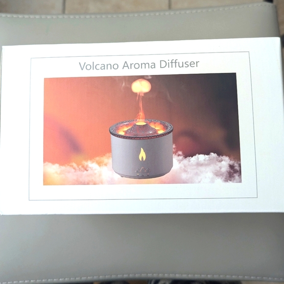 NWOT Volcano Flame Aroma Diffuser (1-1/4 C/300 ml/10.2 oz) - Picture 8 of 8